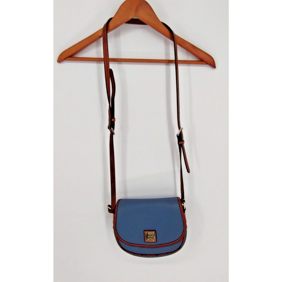 Dooney & Bourke Blue Pebble Grain Hallie Bag Crossbody Flap Close Adjust Strap - Picture 1 of 16